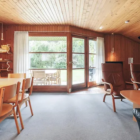 8 Person In Vaeggerlose-by Traum * Bøtø By